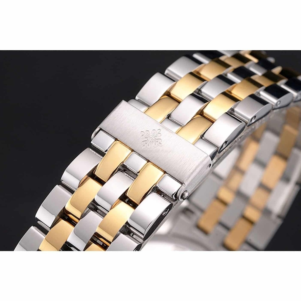 Patek Philippe Calatrava Openworked Dial White</br> <span style="color: #a8927b; font-size: 90%;">37 mm, Steel & Yellow Gold</span> - Image 7