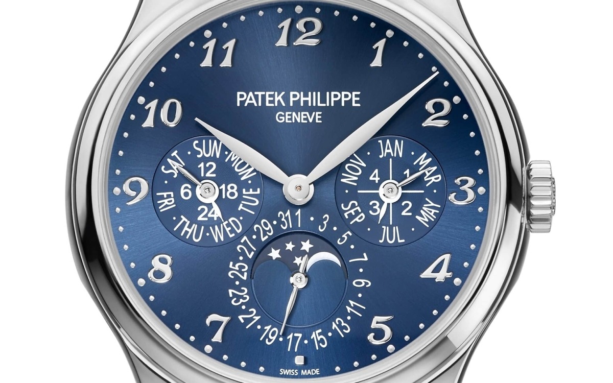 Patek Philippe Perpetual Calendar</br> <span style="color: #a8927b; font-size: 90%;">39 mm,White Gold 5327G-001</span> - Image 6