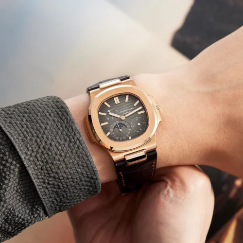 Replica Nautilus 5712R-001 Patek Philippe Moon phases.</br> <span style="color: #a8927b; font-size: 90%;">40 mm,Rose gold</span> photo review