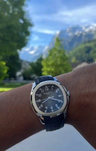 Aquanaut 5167A-001 Patek Philippe Date, Sweep seconds</br> <span style="color: #a8927b; font-size: 90%;">40.8 mm, Stainless steel</span> photo review