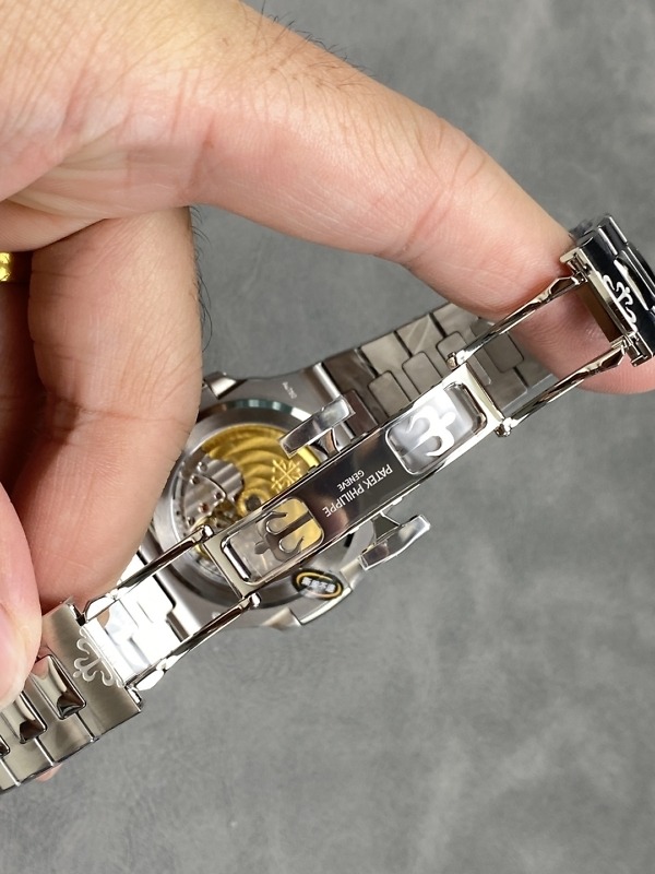 Replica Nautilus 5811/1G-001 Patek Philippe Date, Sweep seconds</br> <span style="color: #a8927b; font-size: 90%;">41 mm,White gold</span> - Image 10