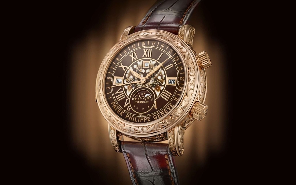 Patek Philippe Sky Moon Tourbillon</br> <span style="color: #a8927b; font-size: 90%;">44 mm,Rose gold,6002R-001</span> - Image 2
