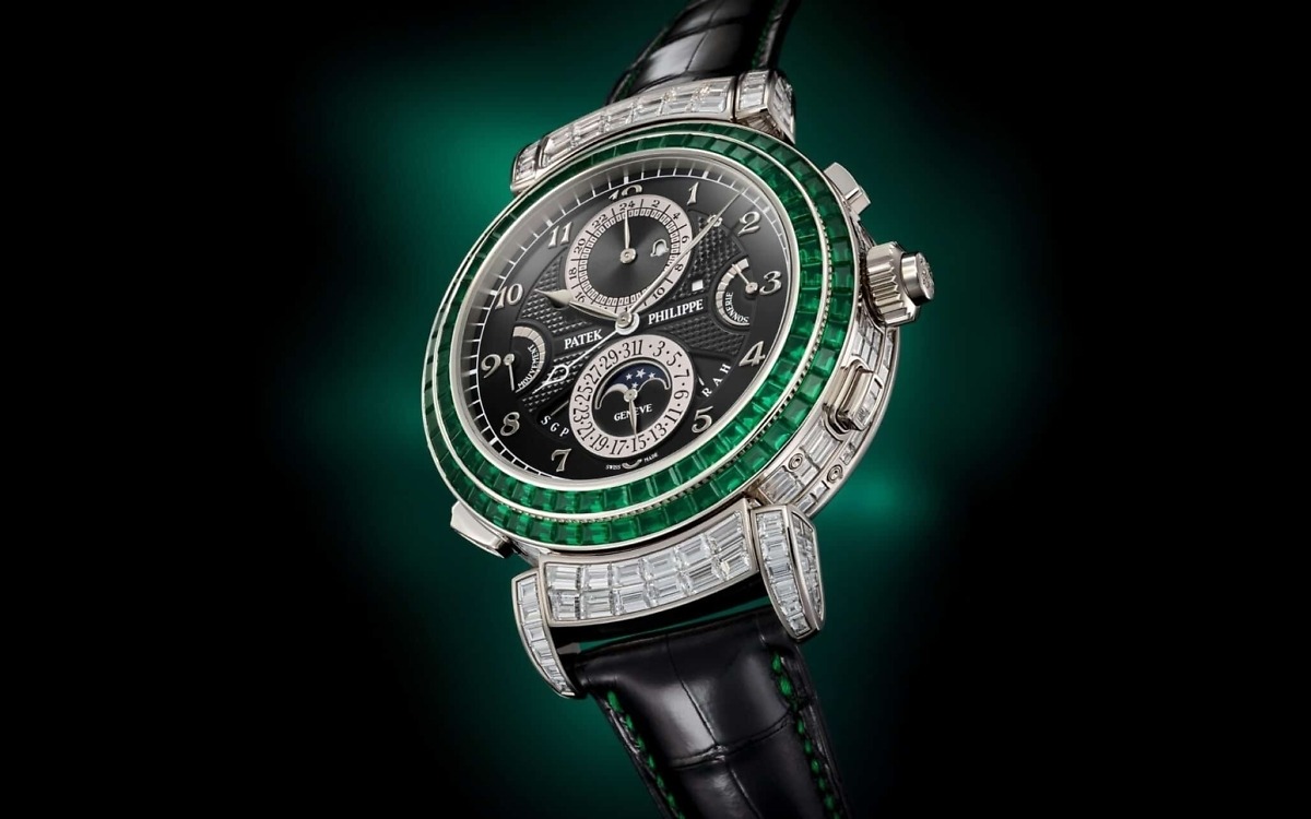 Patek Philippe Grandmaster Chime, Haute Joaillerie</br> <span style="color: #a8927b; font-size: 90%;">49.4 mm,White gold,6300/403G-001</span> - Image 4