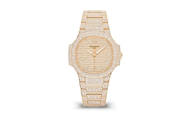 7118-1450R-001 is another stunning model from the Replica Nautilus Haute Joaillerie collection by Replica Patek Philippe.
