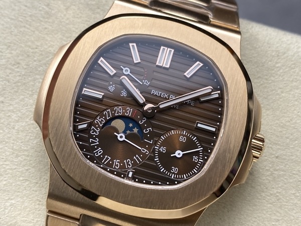 Replica Nautilus 5712/1R-001 Patek Philippe Moon phases</br> <span style="color: #a8927b; font-size: 90%;">40 mm,Rose gold, Brown Dial</span> - Image 3