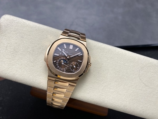 Replica Nautilus 5712/1R-001 Patek Philippe Moon phases</br> <span style="color: #a8927b; font-size: 90%;">40 mm,Rose gold, Brown Dial</span> - Image 5