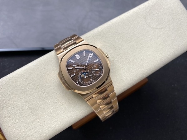 Replica Nautilus 5712/1R-001 Patek Philippe Moon phases</br> <span style="color: #a8927b; font-size: 90%;">40 mm,Rose gold, Brown Dial</span> - Image 2