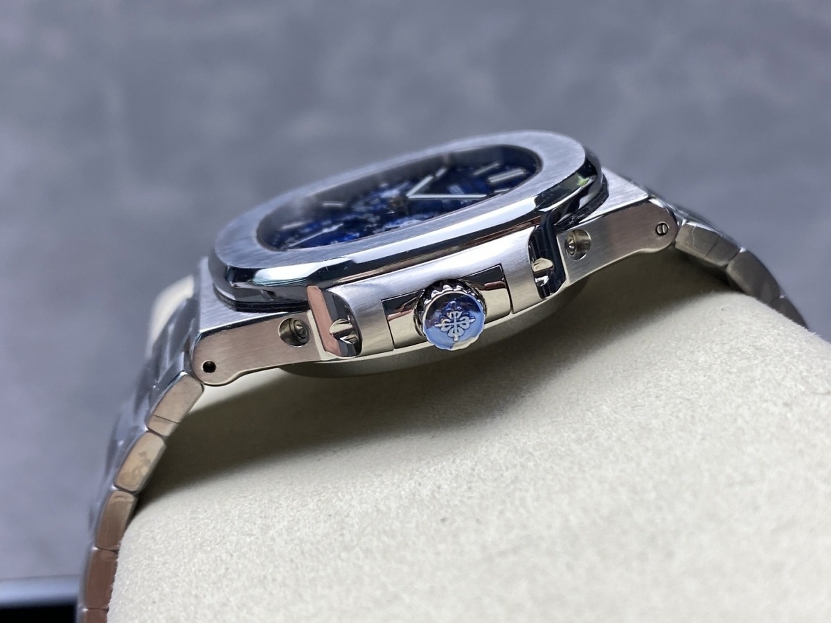 Replica Nautilus 5740/1G-001 Patek Philippe Perpetual Calendar</br> <span style="color: #a8927b; font-size: 90%;">40 mm,White gold,Blue Dial</span> - Image 7