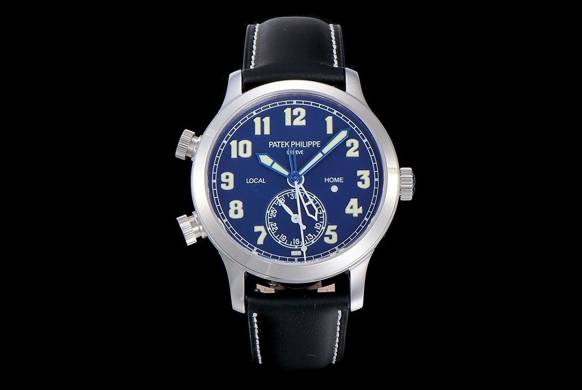 Replica Complications 5524G-001 Patek Philippe CALATRAVA PILOT TRAVEL TIME. </br> <span style="color: #a8927b; font-size: 90%;">42 mm,White Gold, Blue Dial</span> - Image 2