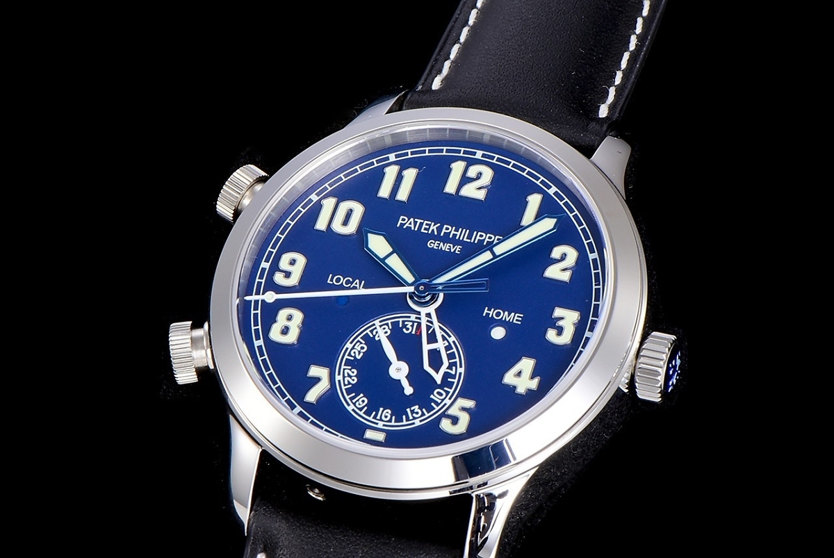 Replica Complications 5524G-001 Patek Philippe CALATRAVA PILOT TRAVEL TIME. </br> <span style="color: #a8927b; font-size: 90%;">42 mm,White Gold, Blue Dial</span> - Image 4