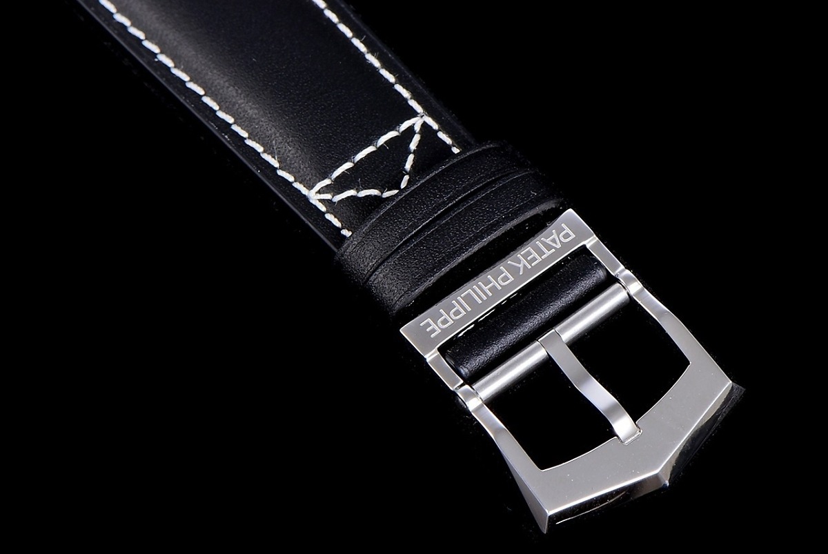 Replica Complications 5524G-001 Patek Philippe CALATRAVA PILOT TRAVEL TIME. </br> <span style="color: #a8927b; font-size: 90%;">42 mm,White Gold, Blue Dial</span> - Image 8
