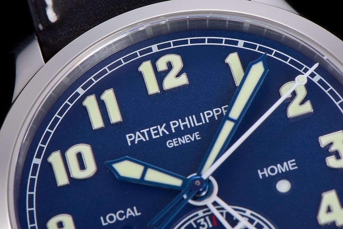 Replica Complications 5524G-001 Patek Philippe CALATRAVA PILOT TRAVEL TIME. </br> <span style="color: #a8927b; font-size: 90%;">42 mm,White Gold, Blue Dial</span> - Image 6