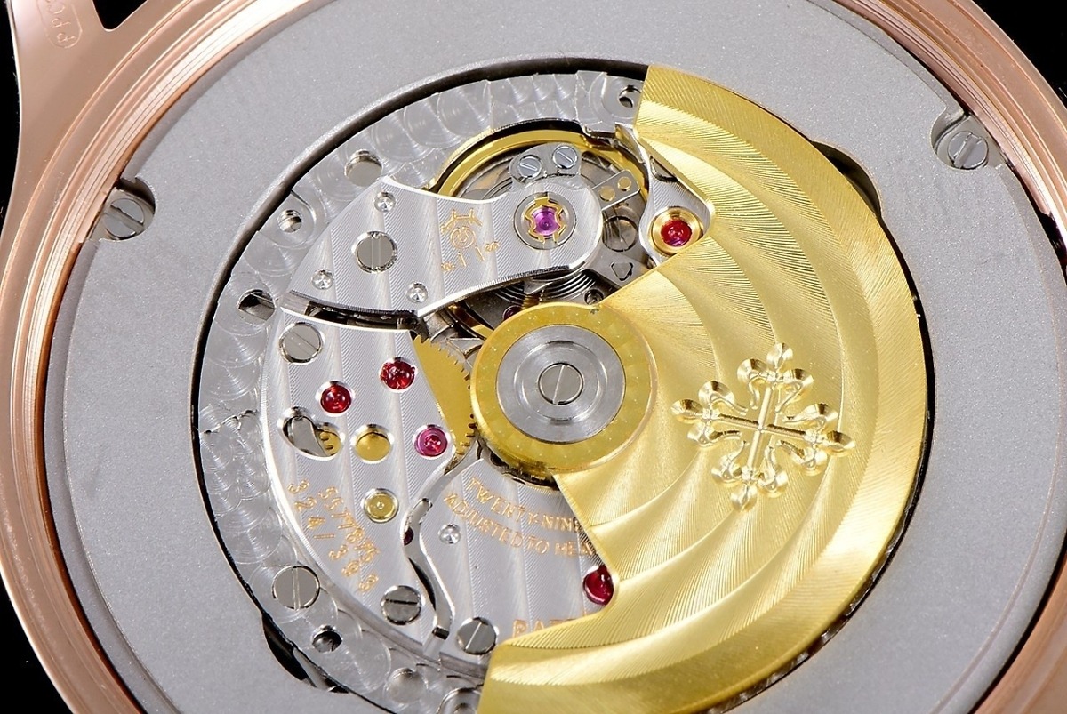Replica Complications 5524R-001 Patek Philippe CALATRAVA PILOT TRAVEL TIME. </br> <span style="color: #a8927b; font-size: 90%;">42 mm,Rose Gold</span> - Image 13