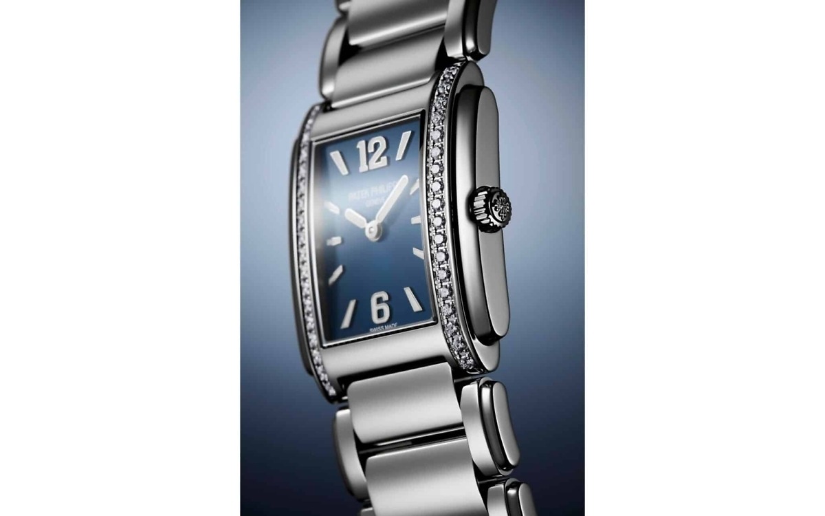 Patek Philippe TWENTY~4 </br> <span style="color: #a8927b; font-size: 90%;">30 mm,Stainless steel,4910-1200A-001</span> - Image 3