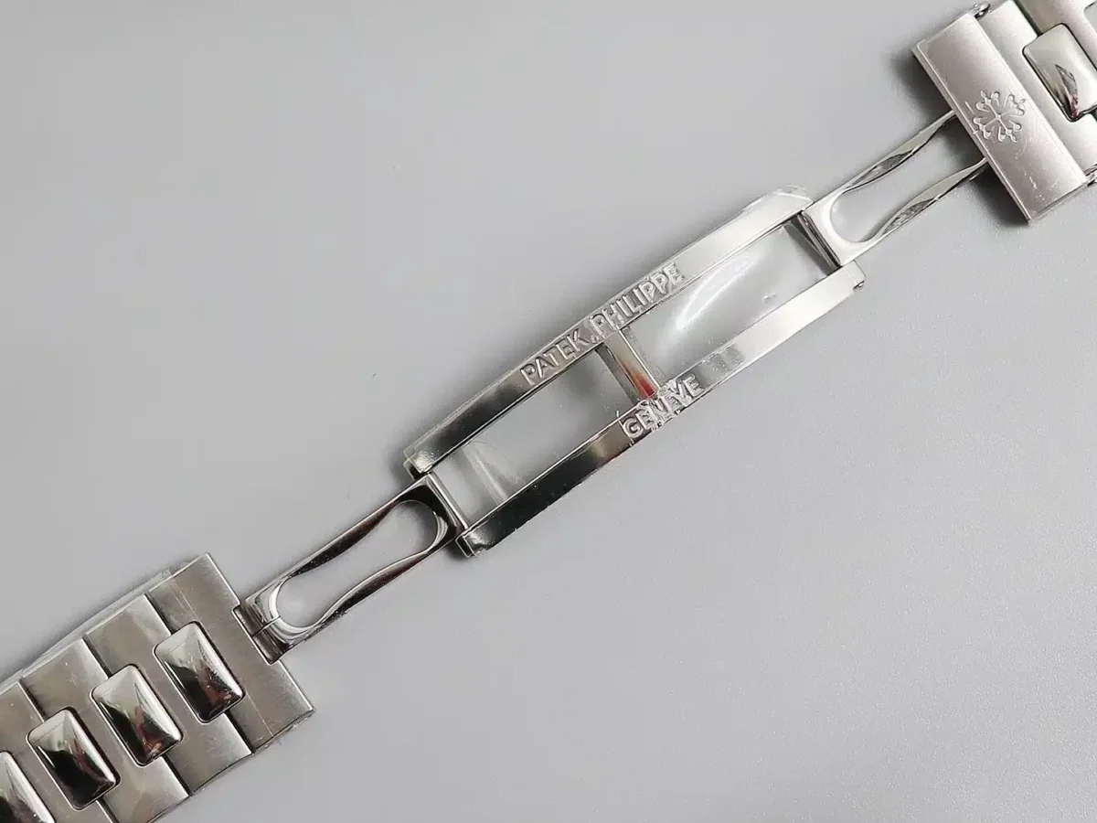 Nautilus 5726/1A Annual Calendar, Moon phases</br> <span style="color: #a8927b; font-size: 90%;">40.5 mm,Steel</span> - Image 8