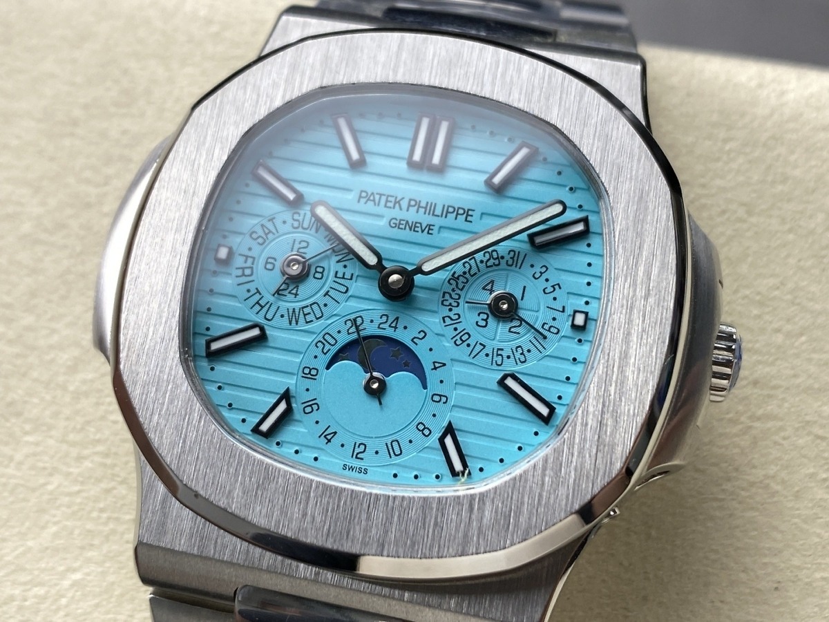 Tiffany Nautilus 5740/1G Patek Philippe Perpetual Calendar</br> <span style="color: #a8927b; font-size: 90%;">40 mm,White</span> - Image 2
