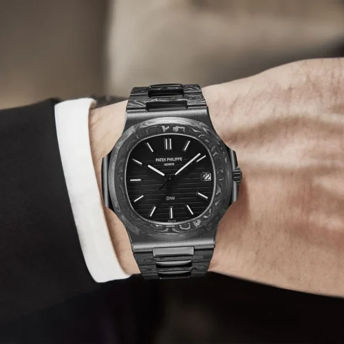 Nautilus 5711/1A Patek Philippe Carbon</br> <span style="color: #a8927b; font-size: 90%;">40 mm,Carbon, Black Dial</span> photo review
