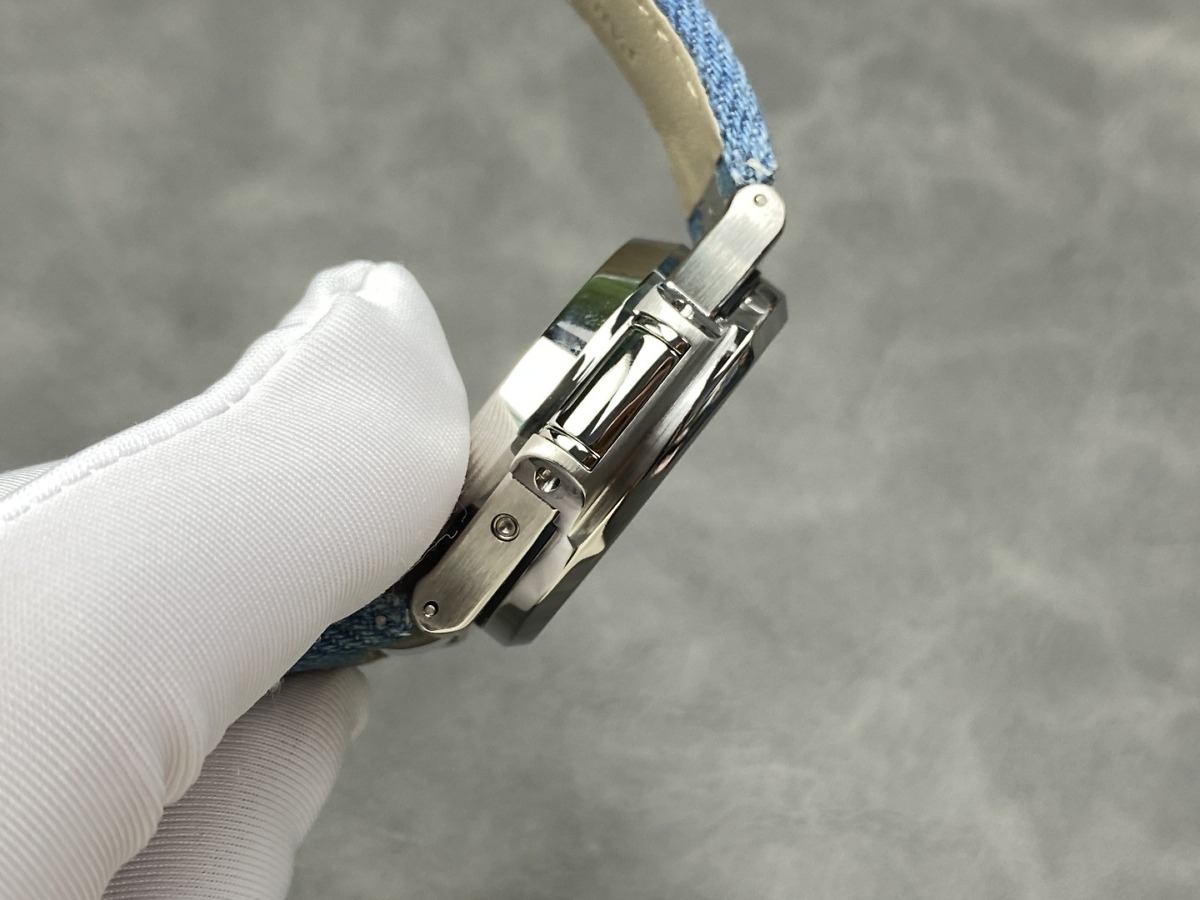 Replica Nautilus 5980/60G-001 Patek Philippe Flyback chronograph, Date </br> <span style="color: #a8927b; font-size: 90%;">40.5 mm,White gold, Denim</span> - Image 5