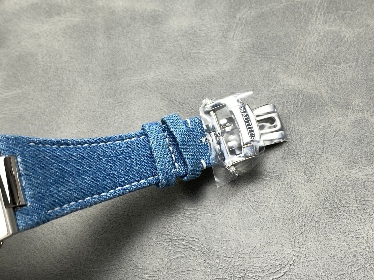 Replica Nautilus 5980/60G-001 Patek Philippe Flyback chronograph, Date </br> <span style="color: #a8927b; font-size: 90%;">40.5 mm,White gold, Denim</span> - Image 10