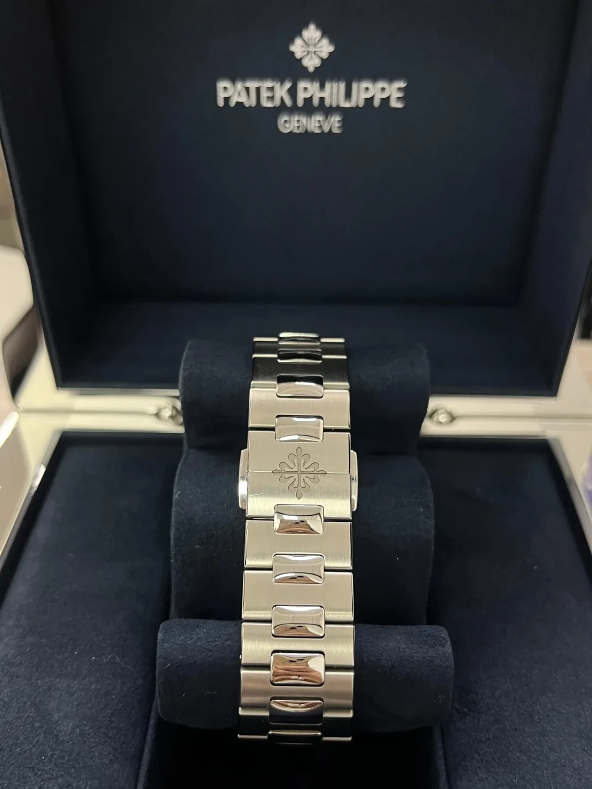 Cubitus 5821/1A Patek Philippe </br> <span style="color: #a8927b; font-size: 90%;">45 mm Green Dial</span> - Image 9