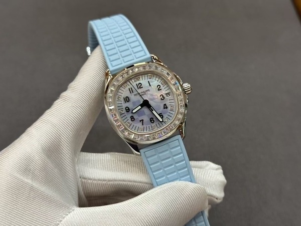 Replica Aquanaut 5072R-001 Patek Philippe </br> <span style="color: #a8927b; font-size: 90%;">35.6 mm,White gold 5072R-001</span> - Image 3