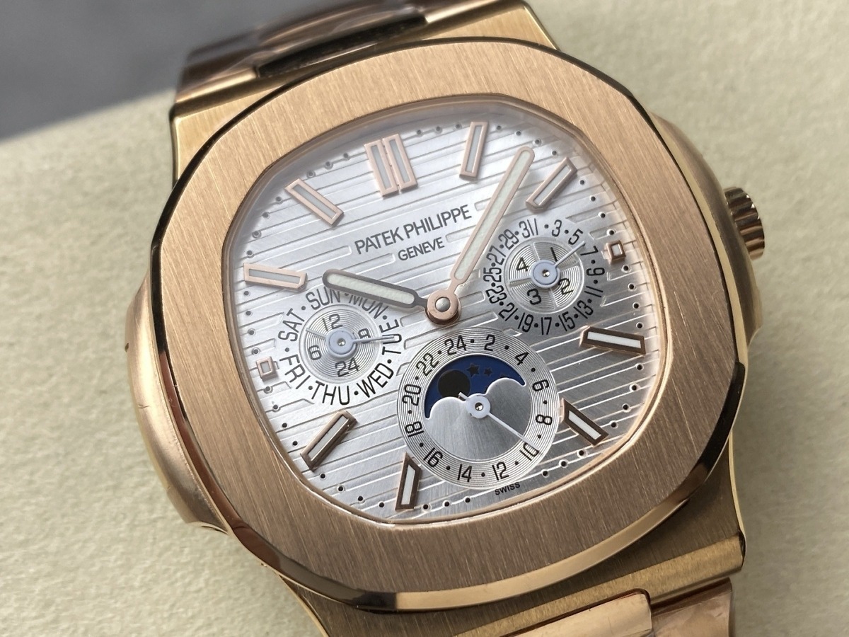 Replica Nautilus 5740/1G-001 Patek Philippe Perpetual Calendar</br> <span style="color: #a8927b; font-size: 90%;">40 mm,Rose gold, White Dial </span> - Image 3