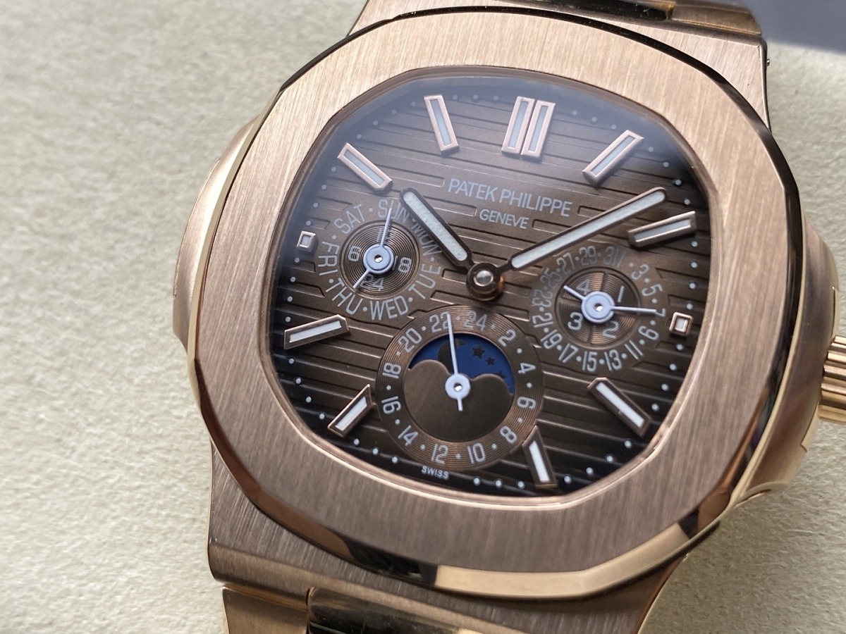 Replica Nautilus 5740/1G-001 Patek Philippe Perpetual Calendar</br> <span style="color: #a8927b; font-size: 90%;">40 mm,Rose gold, Brown Dial </span> - Image 2