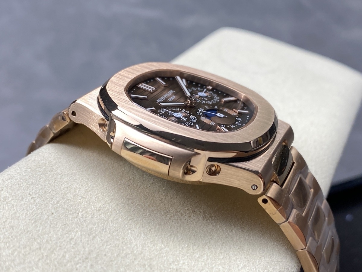 Replica Nautilus 5740/1G-001 Patek Philippe Perpetual Calendar</br> <span style="color: #a8927b; font-size: 90%;">40 mm,Rose gold, Brown Dial </span> - Image 6