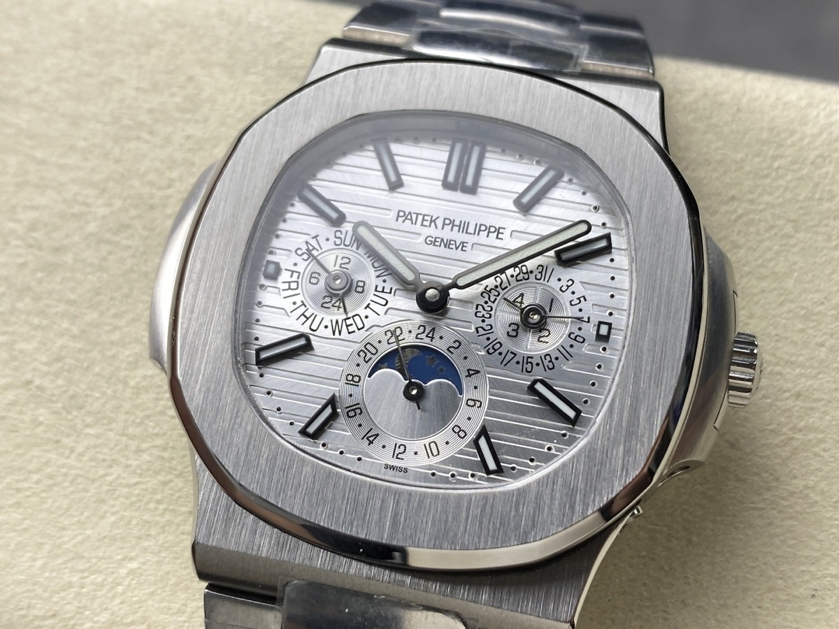 Replica Nautilus 5740/1G-001 Patek Philippe Perpetual Calendar</br> <span style="color: #a8927b; font-size: 90%;">40 mm,White gold, White Dial </span> - Image 3
