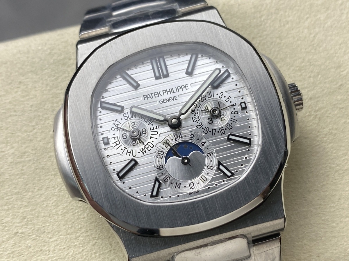 Replica Nautilus 5740/1G-001 Patek Philippe Perpetual Calendar</br> <span style="color: #a8927b; font-size: 90%;">40 mm,White gold, White Dial </span> - Image 4