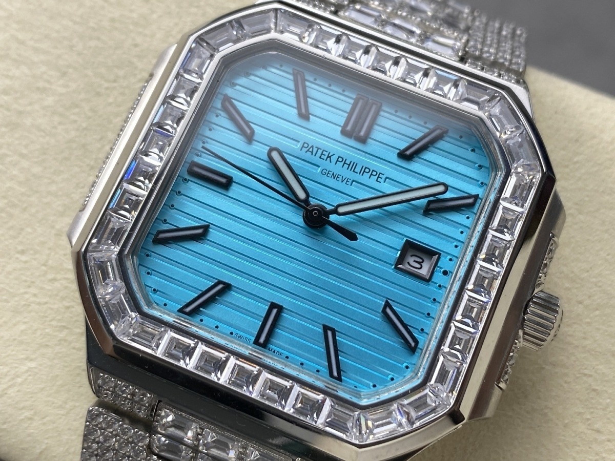 Cubitus 5821/1AR Patek Philippe </br> <span style="color: #a8927b; font-size: 90%;">45 mm Tiffany & Co</span> - Image 3