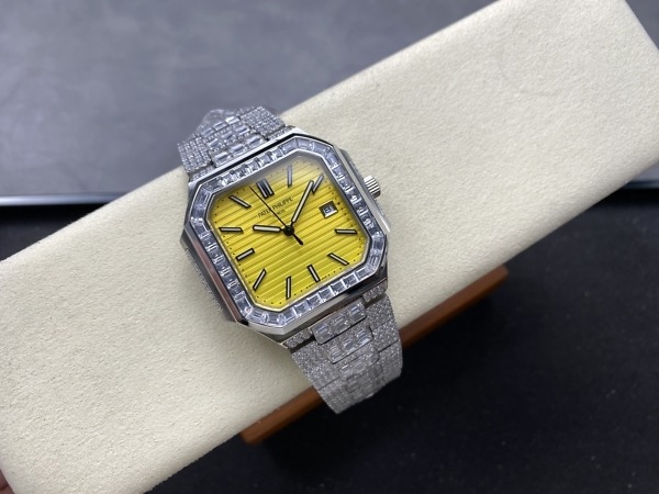 Cubitus 5821/1AR Patek Philippe </br> <span style="color: #a8927b; font-size: 90%;">45 mm Yellow Dial, Diamond</span> - Image 4