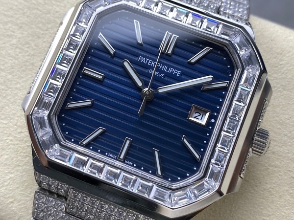 Cubitus 5821/1AR Patek Philippe </br> <span style="color: #a8927b; font-size: 90%;">45 mm Blue Dial, Diamond</span> - Image 4