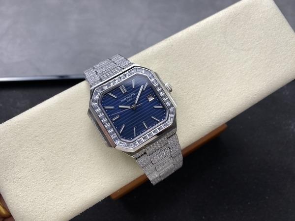 Cubitus 5821/1AR Patek Philippe </br> <span style="color: #a8927b; font-size: 90%;">45 mm Blue Dial, Diamond</span> - Image 5