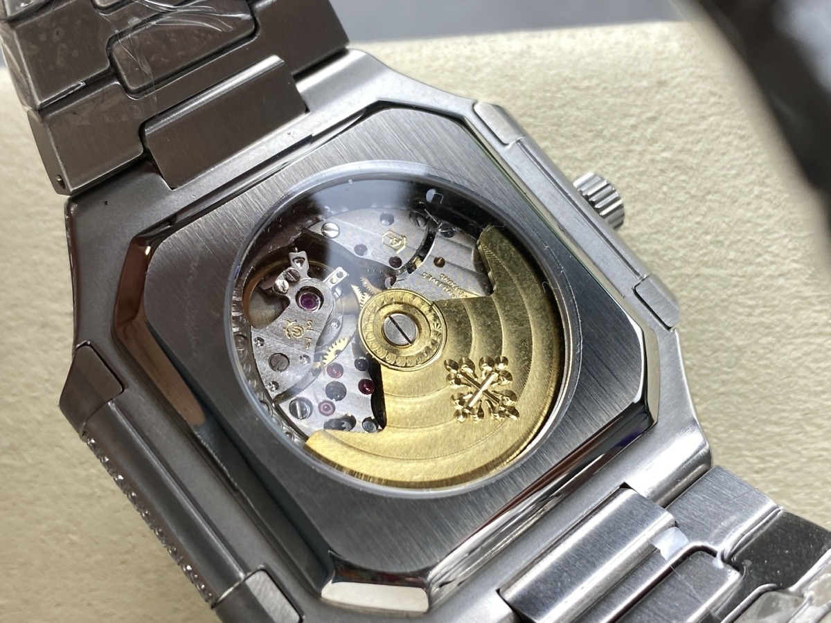 Cubitus 5821/1AR Patek Philippe </br> <span style="color: #a8927b; font-size: 90%;">45 mm Black Dial, Diamond</span> - Image 6