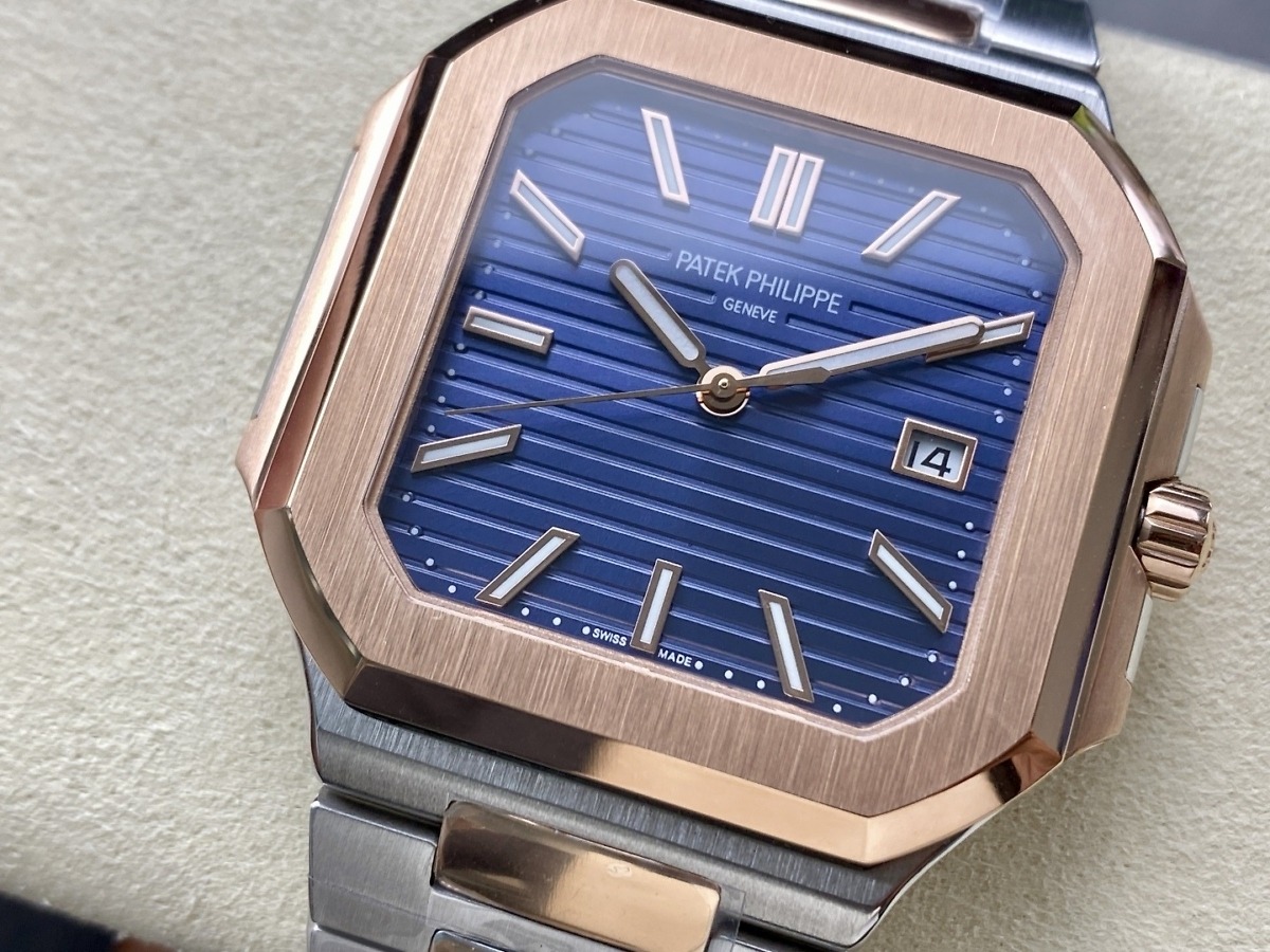Cubitus 5821/1AR Patek Philippe </br> <span style="color: #a8927b; font-size: 90%;">45 mm Blue Dial</span> - Image 4