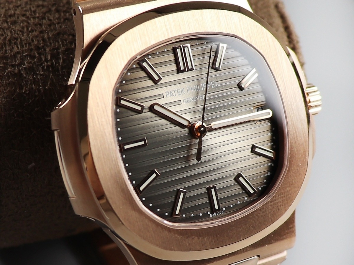 Replica Nautilus 5711/1R-001 Patek Philippe </br> <span style="color: #a8927b; font-size: 90%;">40 mm, Rose Gold, Grey Dial</span> - Image 4
