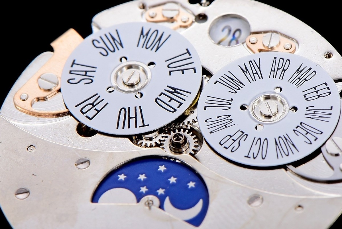 Complications 5205G-013 ANNUAL CALENDAR, MOON PHASES. </br> <span style="color: #a8927b; font-size: 90%;">40 mm,Steel, Dark Blue Dial</span> - Image 13