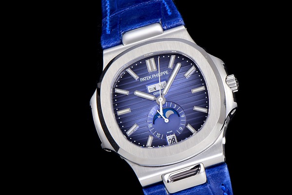 Replik der Nautilus 5726A-001 von Patek Philippe mit Jahreskalender und Mondphasen. 8927 mm, blaues Armband, blaues Zifferblatt – Bild 90