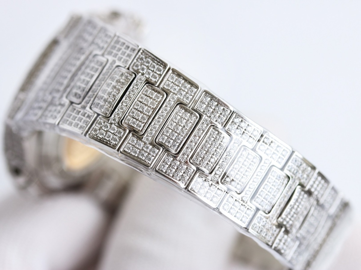 Replica Nautilus 5711-1300A-001 Patek Philippe </br> <span style="color: #a8927b; font-size: 90%;">40 mm, White Dial, Iced Out</span> (Copy) - Image 7
