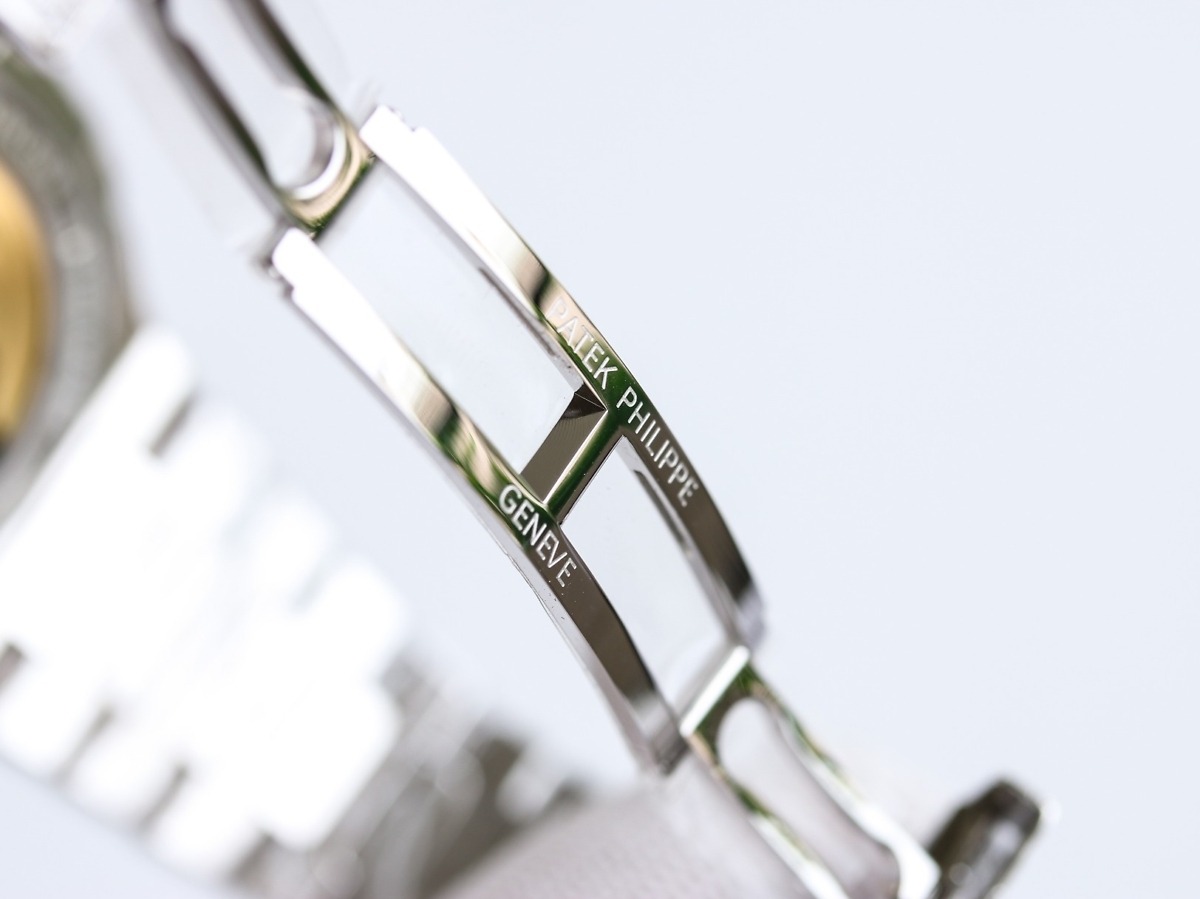 Replica Nautilus 5711-1300A-001 Patek Philippe </br> <span style="color: #a8927b; font-size: 90%;">40 mm, White Dial, Iced Out</span> (Copy) - Image 10
