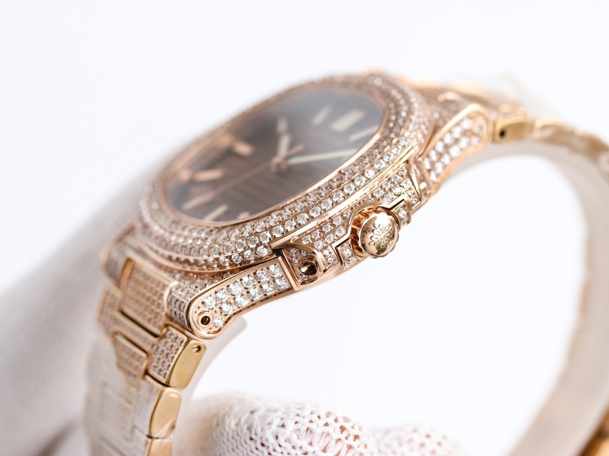 Replica Nautilus 5711-1300A-001 Patek Philippe </br> <span style="color: #a8927b; font-size: 90%;">40 mm, Brown Dial, Iced Out</span> - Image 5