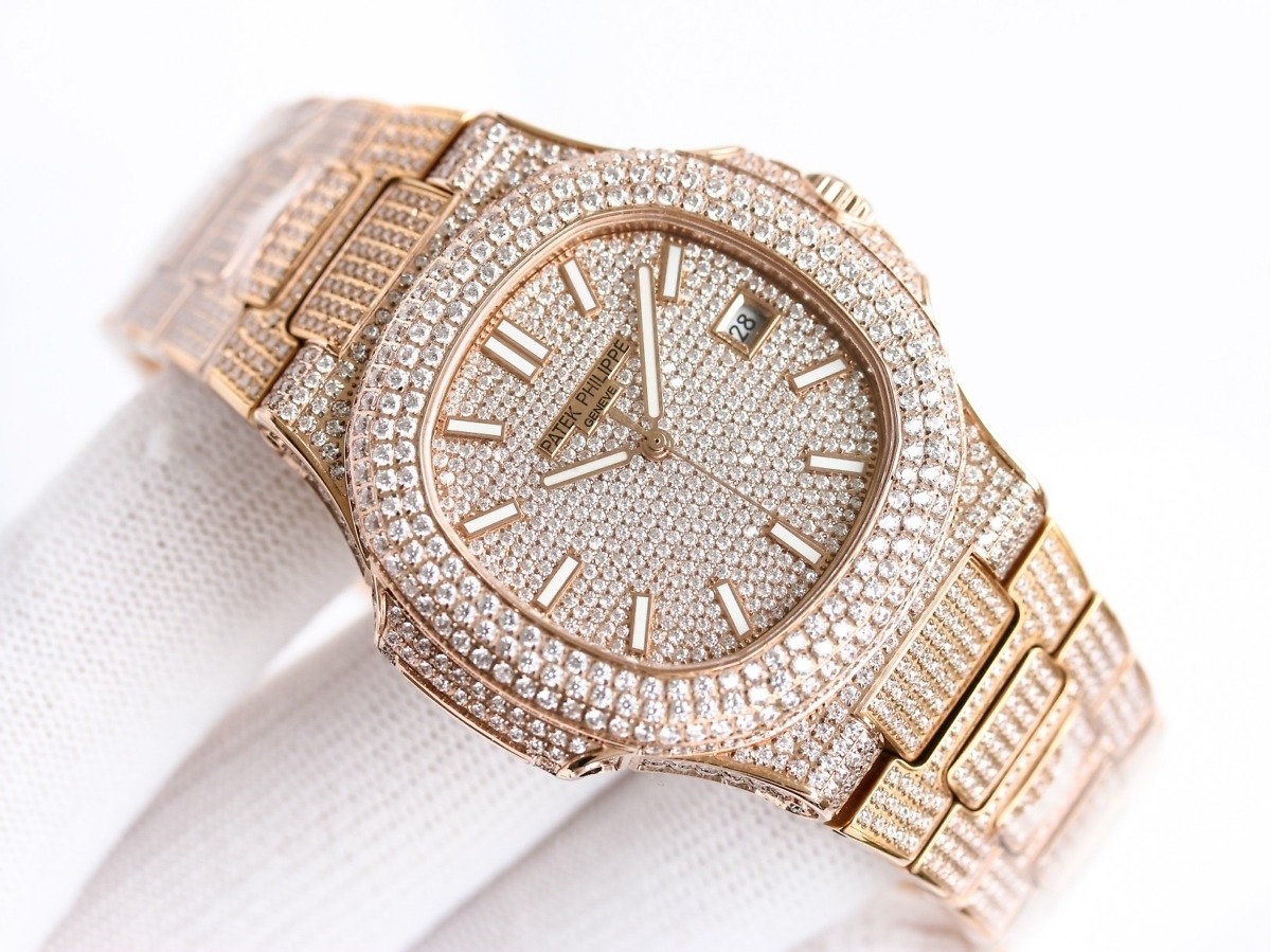 Replica Nautilus 5711-1300A-001 Patek Philippe </br> <span style="color: #a8927b; font-size: 90%;">40 mm, Rose Gold Diamond Dial</span> - Image 3