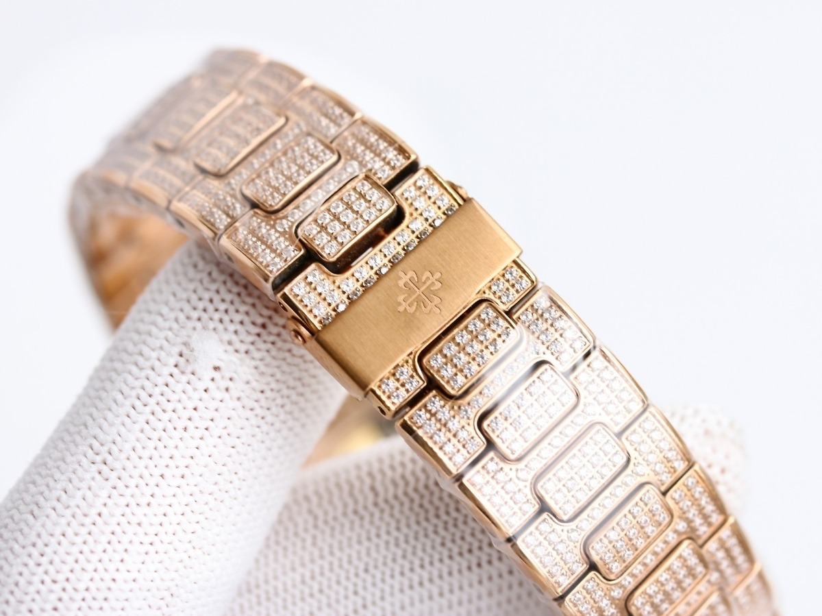 Replica Nautilus 5711-1300A-001 Patek Philippe </br> <span style="color: #a8927b; font-size: 90%;">40 mm, Rose Gold Diamond Dial</span> - Image 8