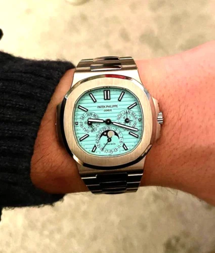 Tiffany Nautilus 5740/1G Patek Philippe Perpetual Calendar</br> <span style="color: #a8927b; font-size: 90%;">40 mm,White</span> photo review